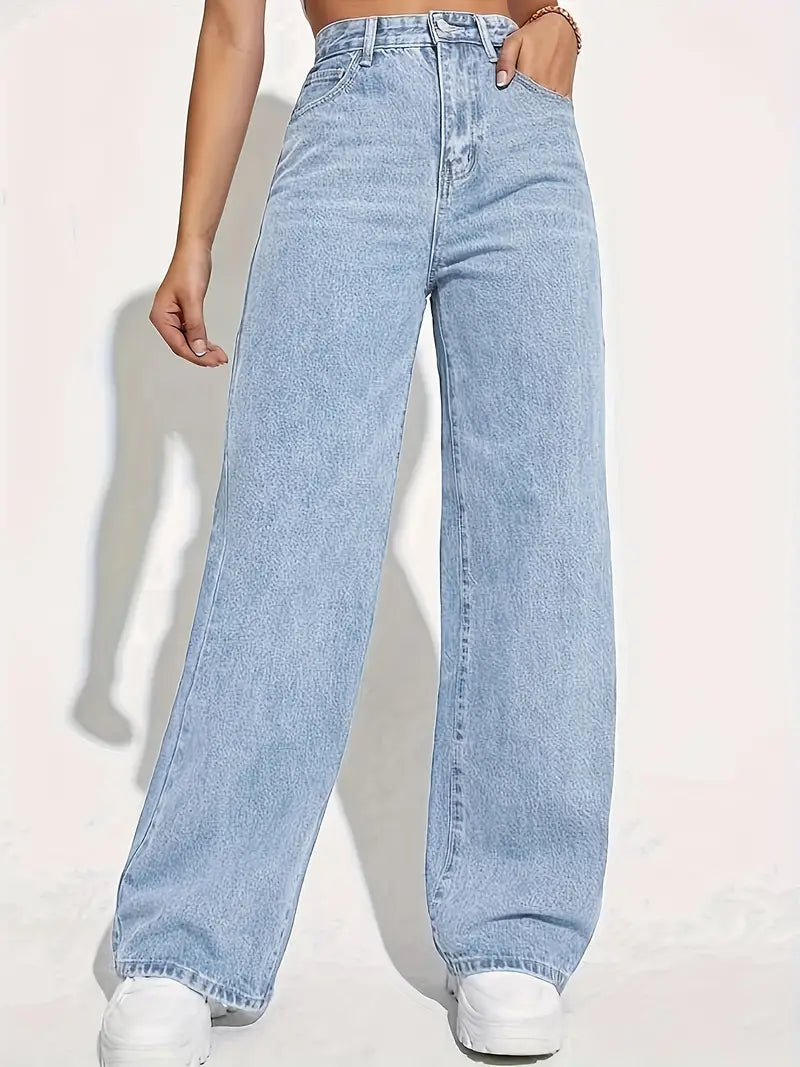 Jeans essenziali a vita alta