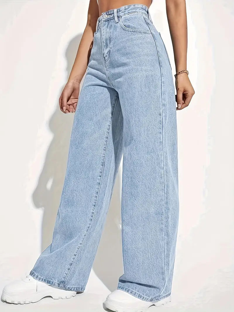 Jeans essenziali a vita alta