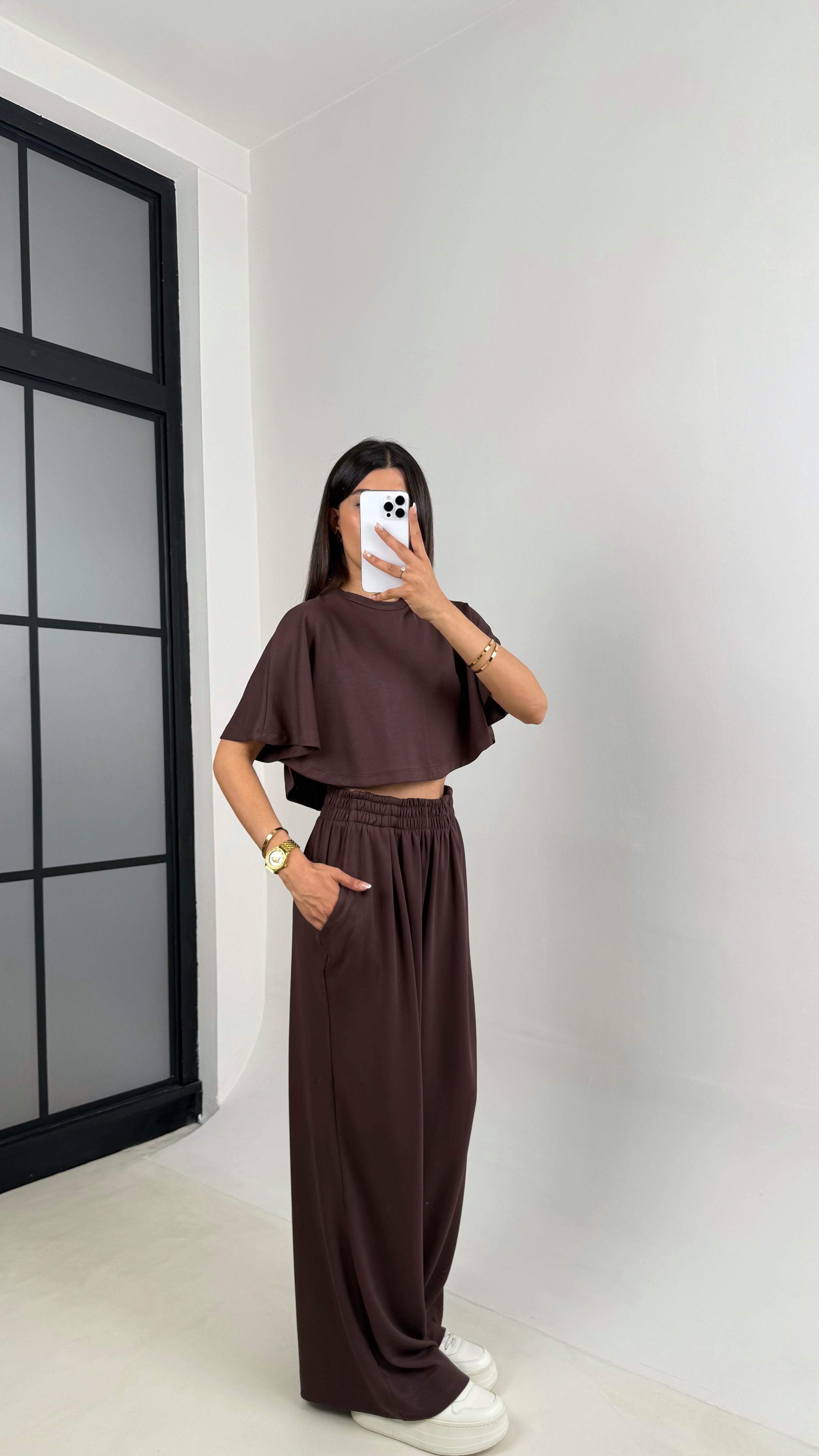 Camicia due pezzi comoda e pantaloni da jogging