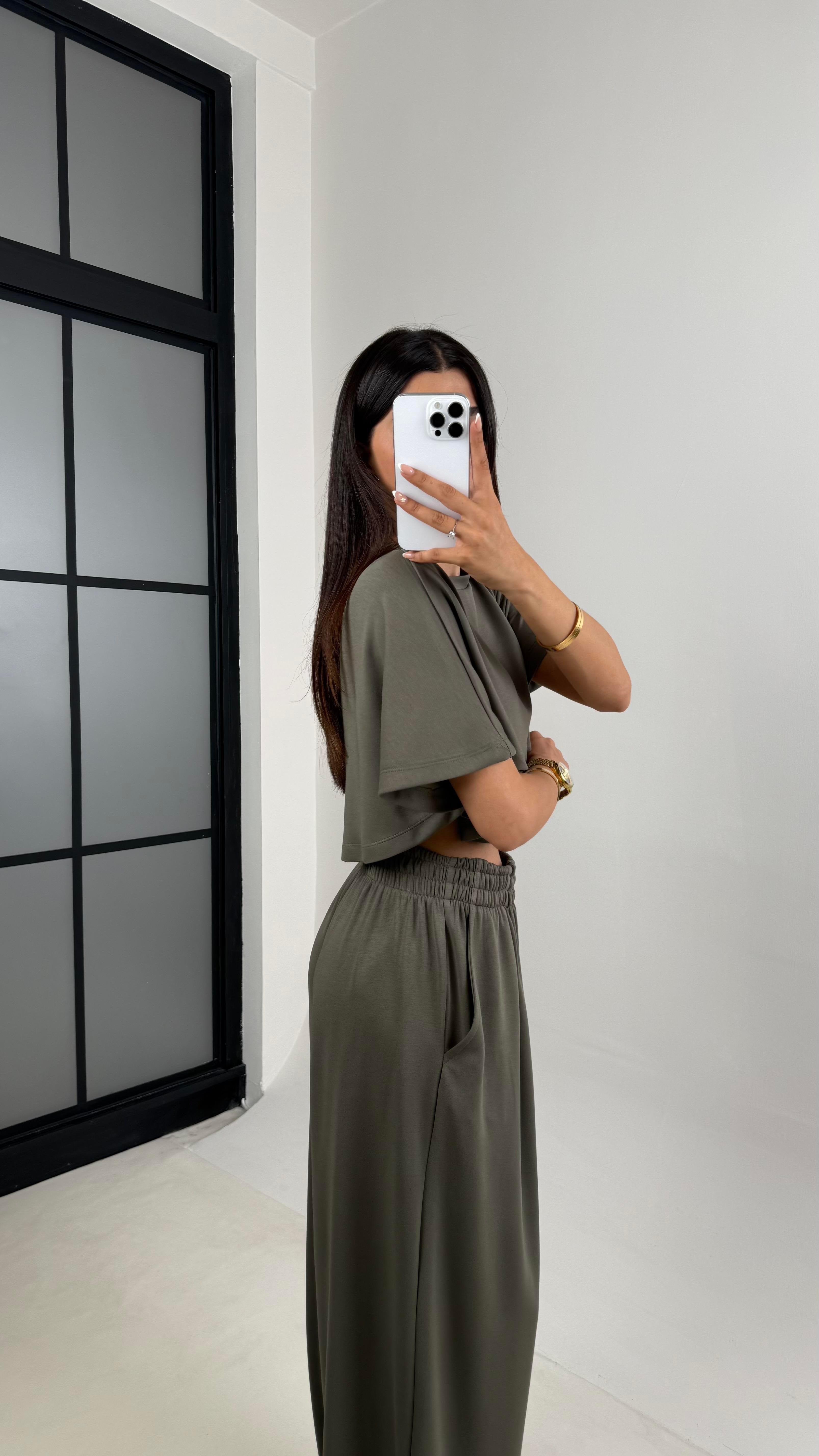 Camicia due pezzi comoda e pantaloni da jogging