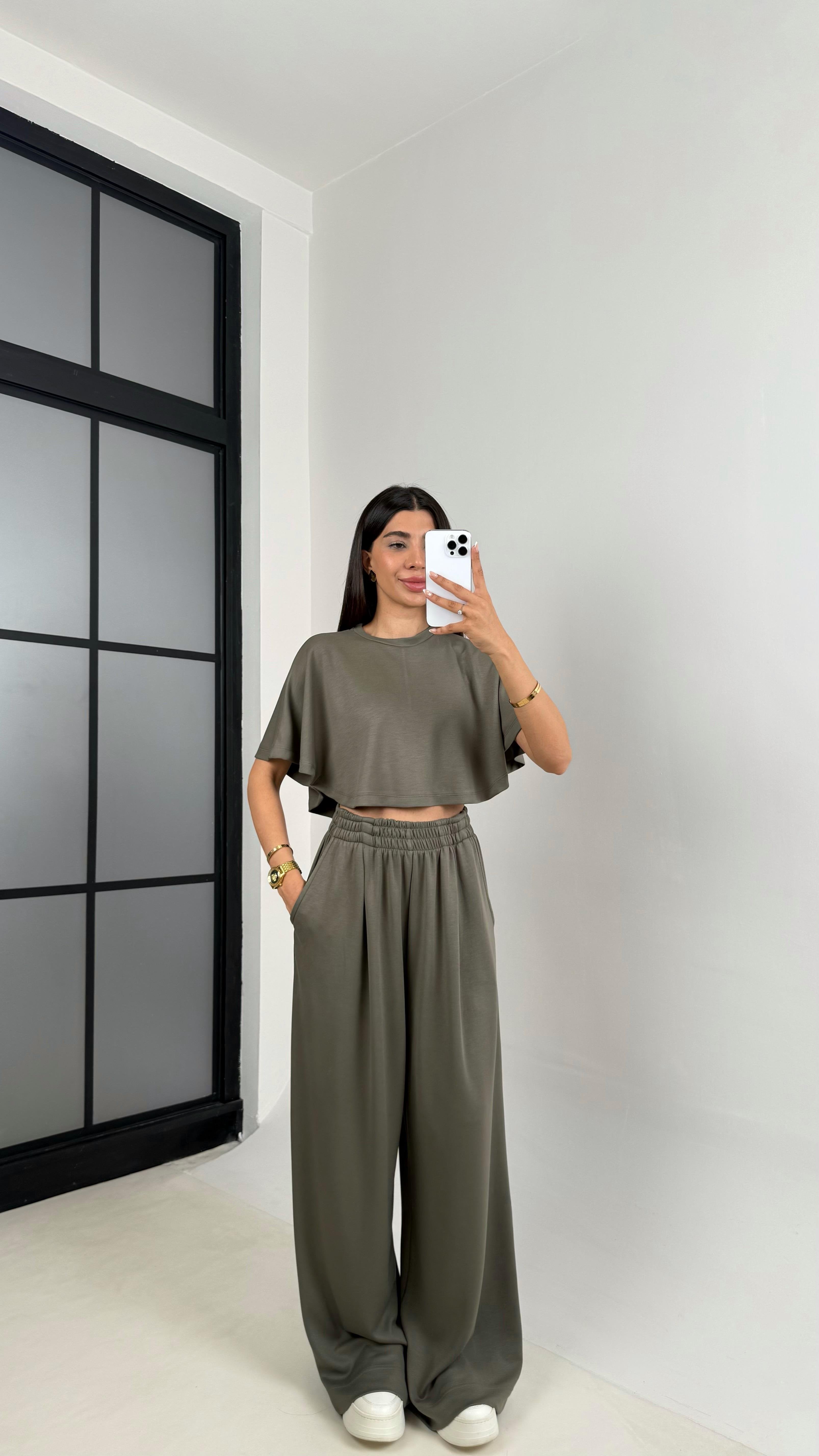 Camicia due pezzi comoda e pantaloni da jogging