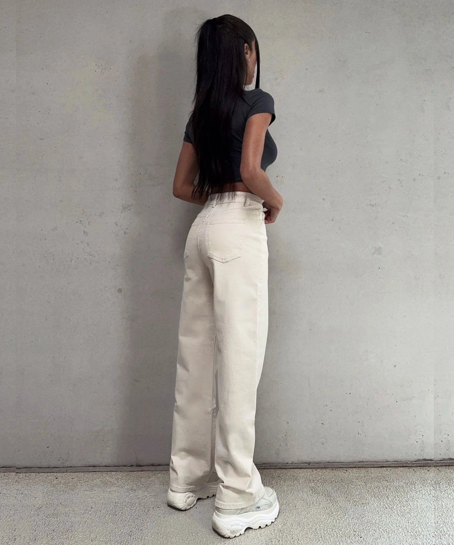 Jeans elasticizzati a gamba larga beige
