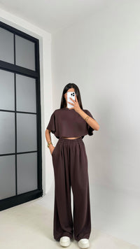 Camicia due pezzi comoda e pantaloni da jogging