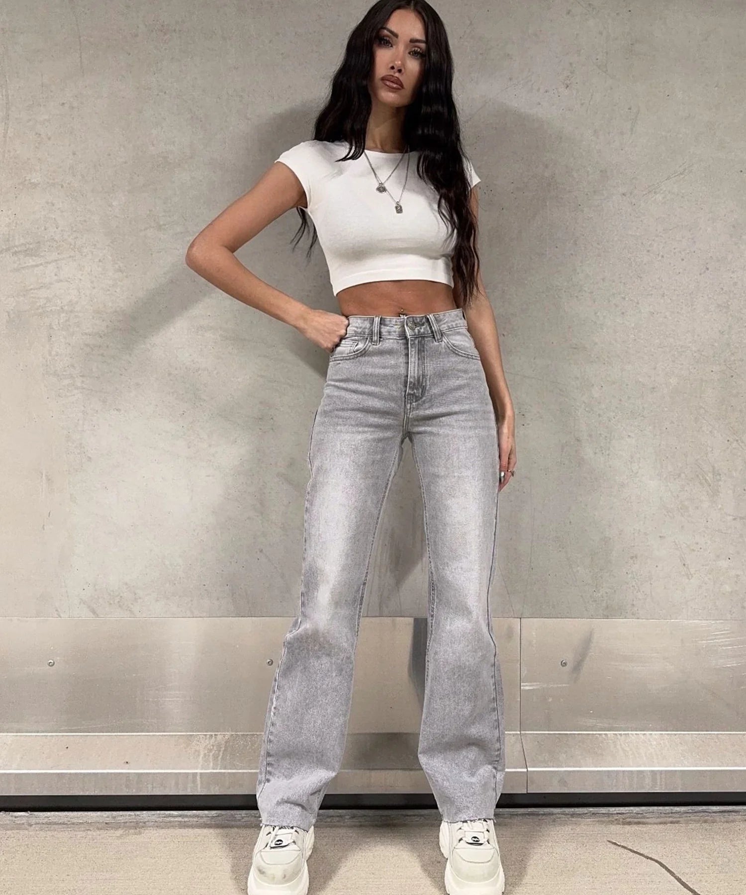 Jeans elasticizzati a gamba larga grigio chiaro