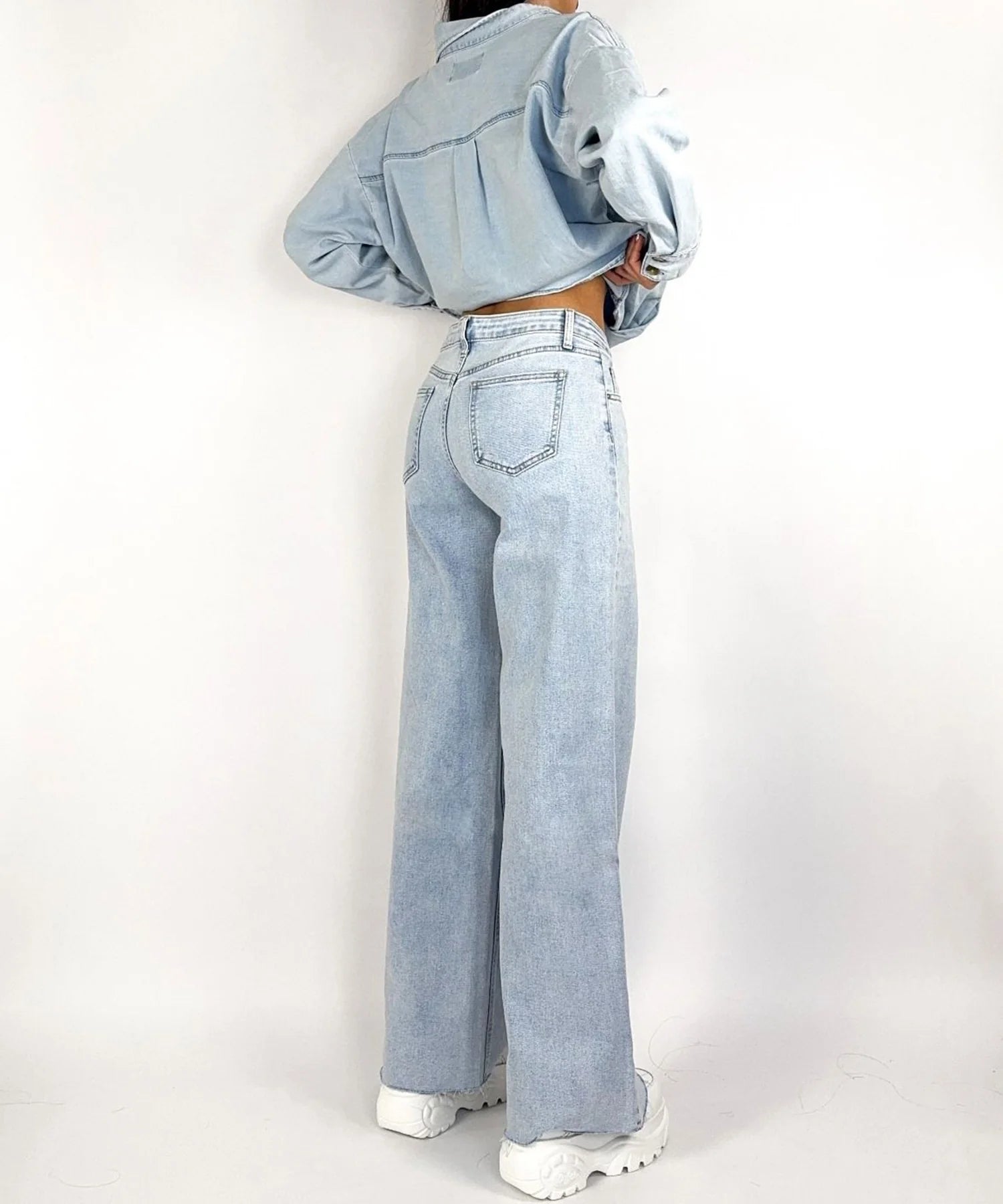 Jeans elasticizzati a gamba larga Tria blu